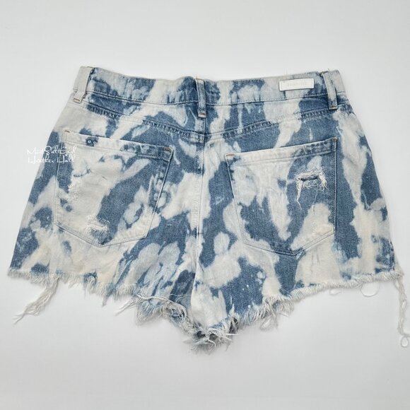 Blank NYC The Barrow Tie-Dye Ripped Distressed Denim Shorts Size 31 - Picture 4 of 8